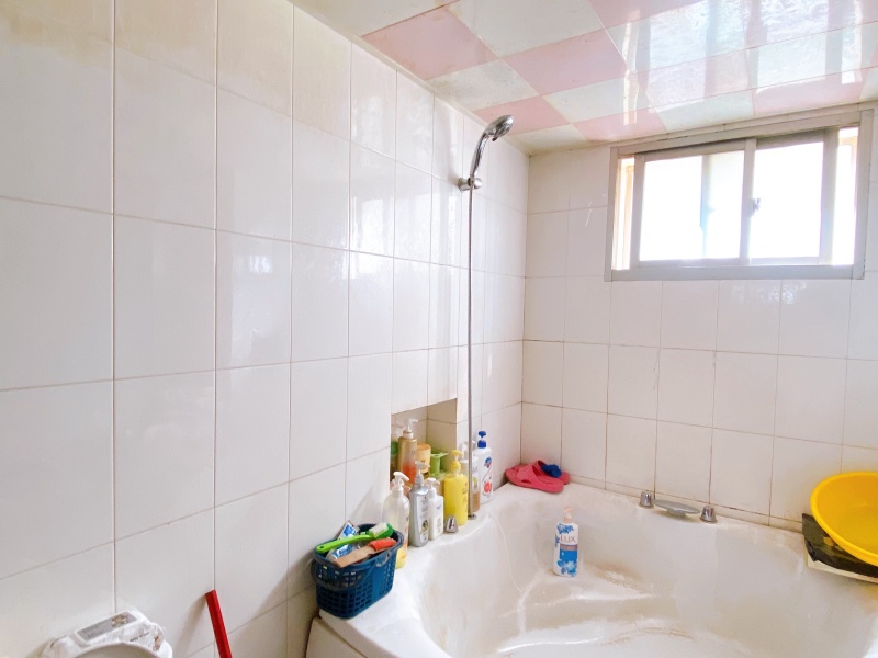 6室2廳3陽臺 西麗園客廳