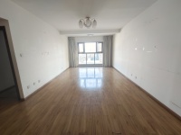 3室2廳1陽(yáng)臺(tái) 匯都國(guó)際二期客廳