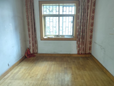 3室2廳1陽臺 翠湖南路175號