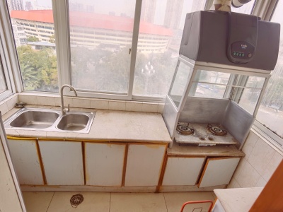 3室2廳 集成廣場(chǎng)住宅區(qū)