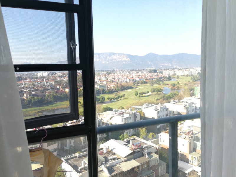 5室2廳4陽臺 滇池衛(wèi)城藍(lán)域晴天廚房