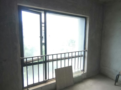 3室2廳2陽(yáng)臺(tái) 國(guó)茶港