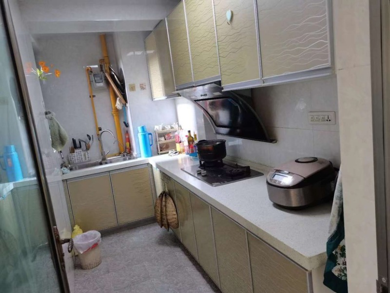 3室2廳 昆鐵家園客廳