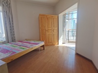 4室2廳2陽臺 瀾滄江花園臥室