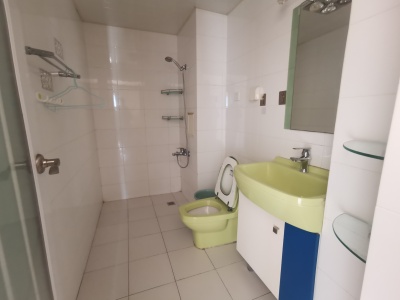 4室2廳2陽臺 瀾滄江花園臥室