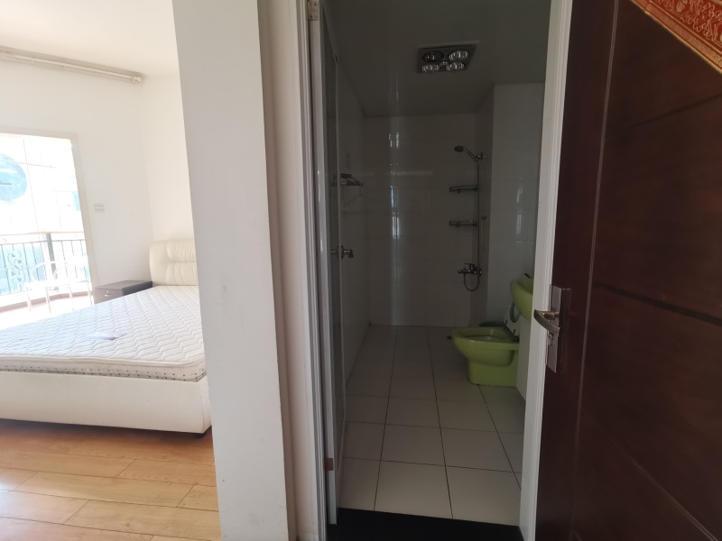 4室2廳2陽臺 瀾滄江花園臥室