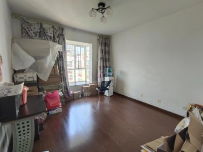 3室2廳1陽(yáng)臺(tái) 恒安新鄰居