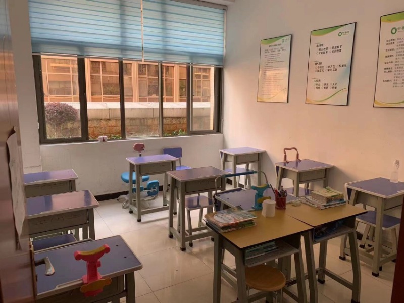 5室2廳2陽(yáng)臺(tái) 新月花園其他