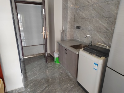 1室1廳1陽臺(tái) 恒泰滇池名門金逸嘉園