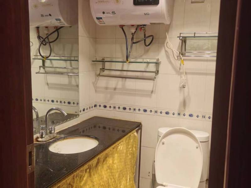 3室2廳2陽(yáng)臺(tái) 藍(lán)色經(jīng)典現(xiàn)代洋房其他