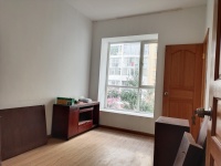 4室2廳2陽臺 鑫逸苑臥室