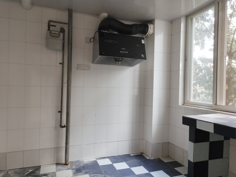 4室2廳2陽臺 鑫逸苑廚房