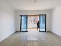 6室2廳3陽(yáng)臺(tái) 碧桂園紫臺(tái)客廳