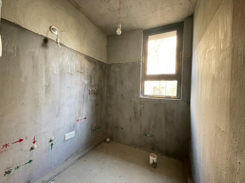 4室2廳3陽(yáng)臺(tái) 滇池ONE 11號(hào)地塊衛(wèi)生間