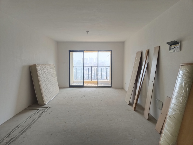 4室2廳2陽臺 恒泰滇池名門壹號院水語自然苑餐廳