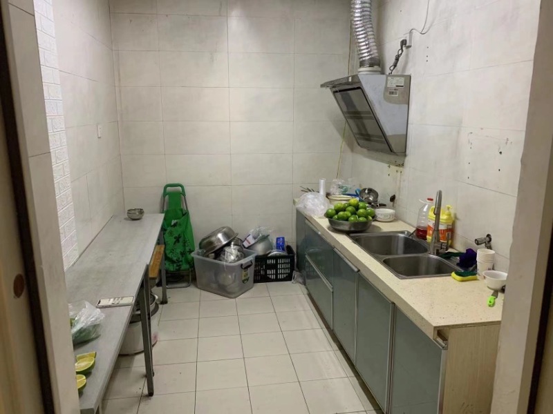 5室2廳2陽(yáng)臺(tái) 新月花園其他