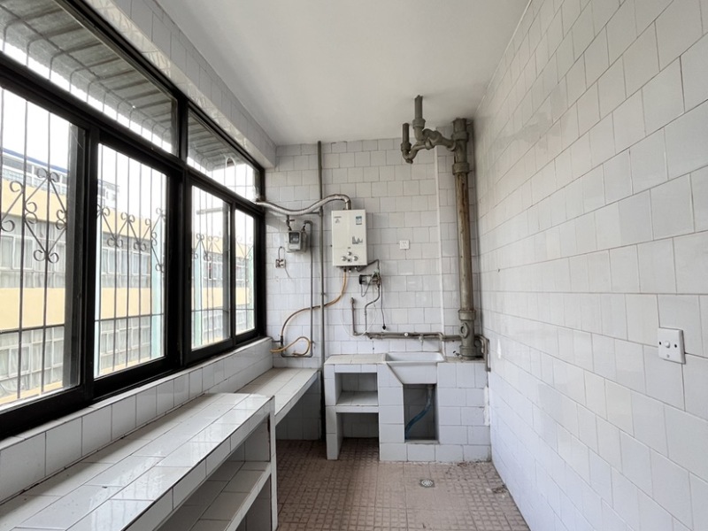 4室2廳 氣象路40號廚房