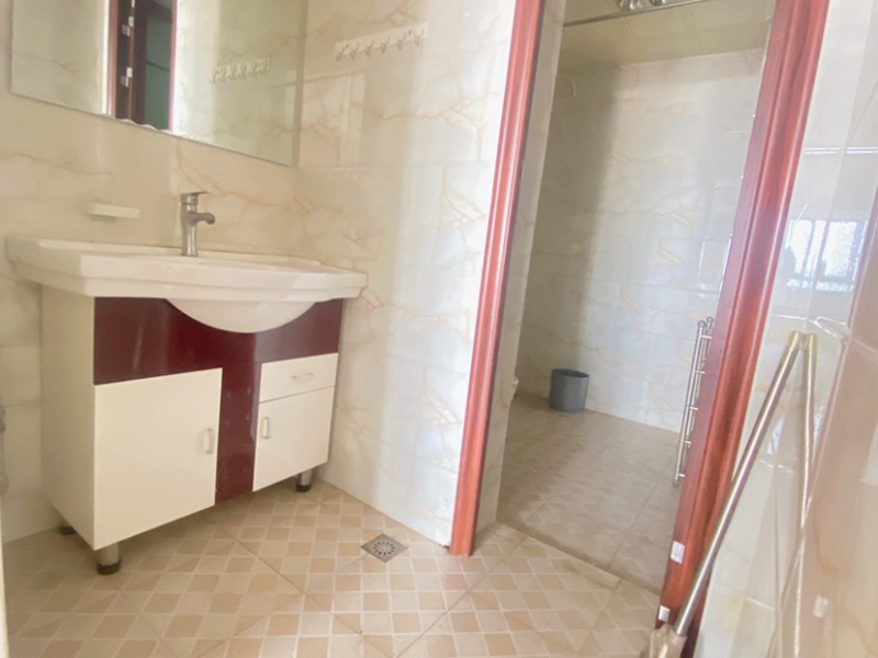 2室2廳1陽臺 溪畔麗景客廳