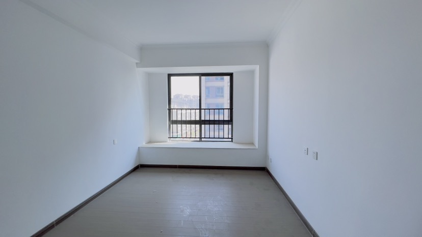 6室2廳3陽(yáng)臺(tái) 碧桂園紫臺(tái)戶型圖