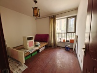 4室2廳2陽臺(tái) 金色交響家園春鶯組團(tuán)客廳