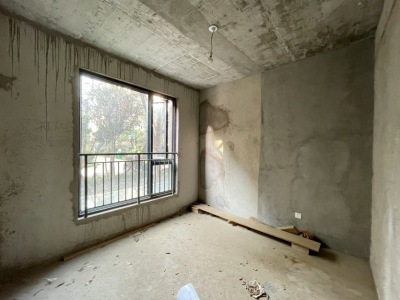 4室2廳3陽(yáng)臺(tái) 滇池ONE 11號(hào)地塊臥室