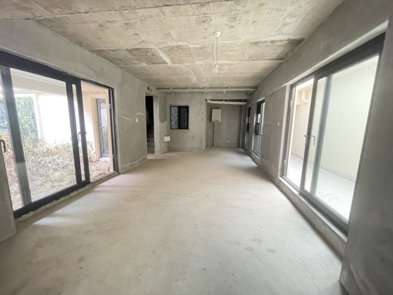 4室5廳3陽(yáng)臺(tái) 滇池ONE A16號(hào)地塊別墅客廳