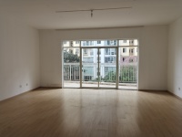 4室2廳2陽臺 鑫逸苑客廳