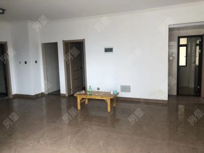 3室2廳1陽臺(tái) 云路裕庭