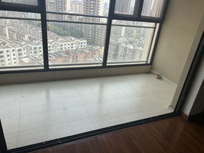 3室2廳1陽臺 萬科學(xué)府北區(qū)