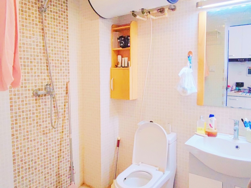 1室1廳1陽(yáng)臺(tái) 同德昆明廣場(chǎng)上北區(qū)衛(wèi)生間