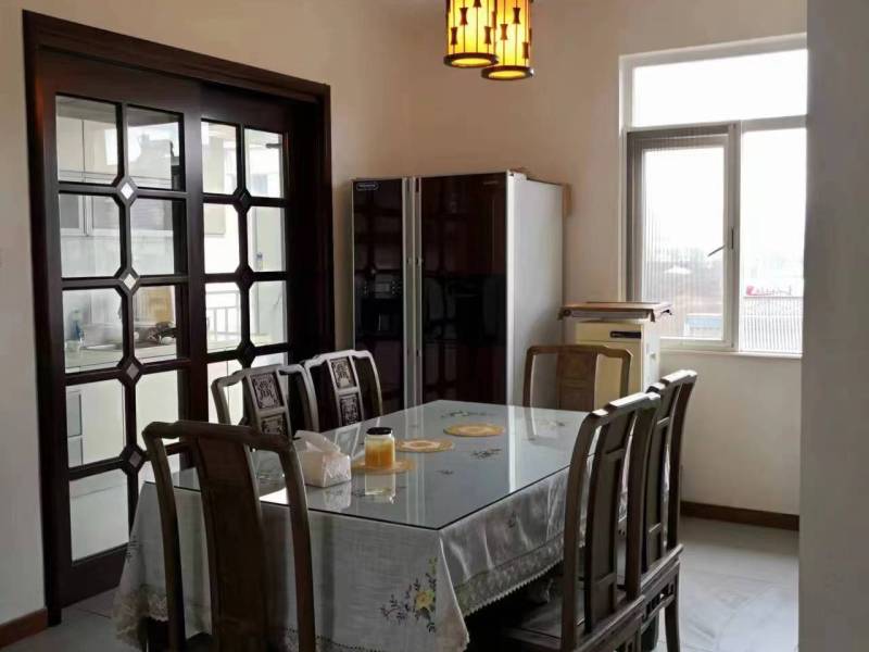 5室2廳2陽(yáng)臺(tái) 南方公園餐廳