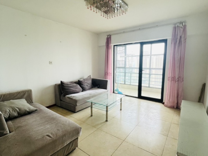 4室2廳2陽臺 經(jīng)典雙城二、三期客廳