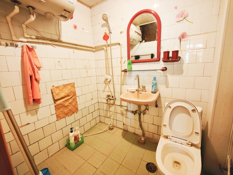 2室1廳 勝利花園二期衛(wèi)生間