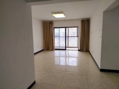 3室2廳2陽臺 海倫國際柏林區(qū)