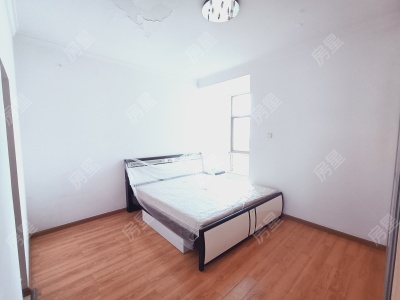 3室2廳1陽(yáng)臺(tái) 金童花園