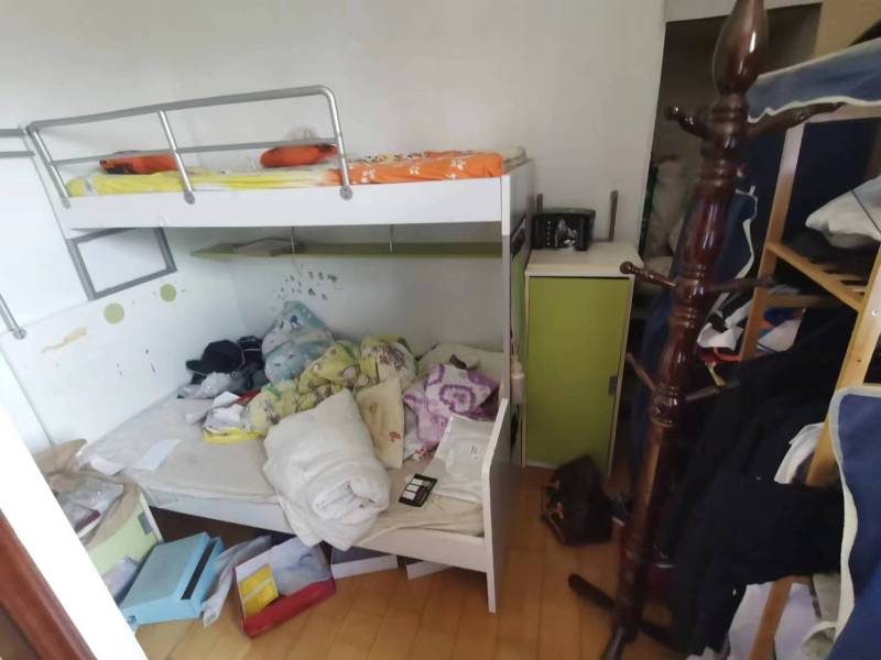 3室2廳2陽臺 世紀(jì)城玉春苑臥室