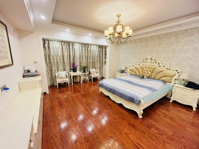 4室2廳3陽臺 公園1903圣維望