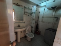 2室2廳1陽臺(tái) 紅塔花園衛(wèi)生間