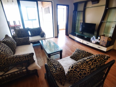 3室2廳2陽臺 濱江俊園回遷組團(tuán)