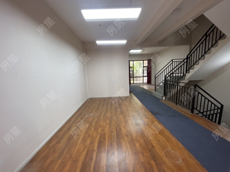 5室3廳3陽(yáng)臺(tái) 俊發(fā)九夏云水4號(hào)地塊別墅客廳