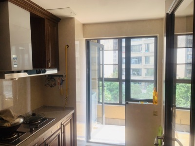 3室2廳2陽臺(tái) 招商海公館