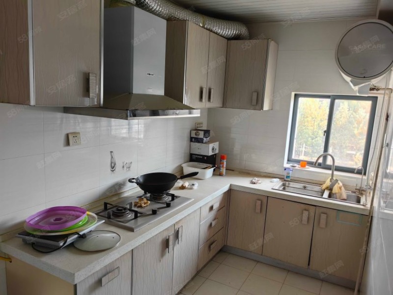 4室2廳2陽(yáng)臺(tái) 花香十里陽(yáng)臺(tái)