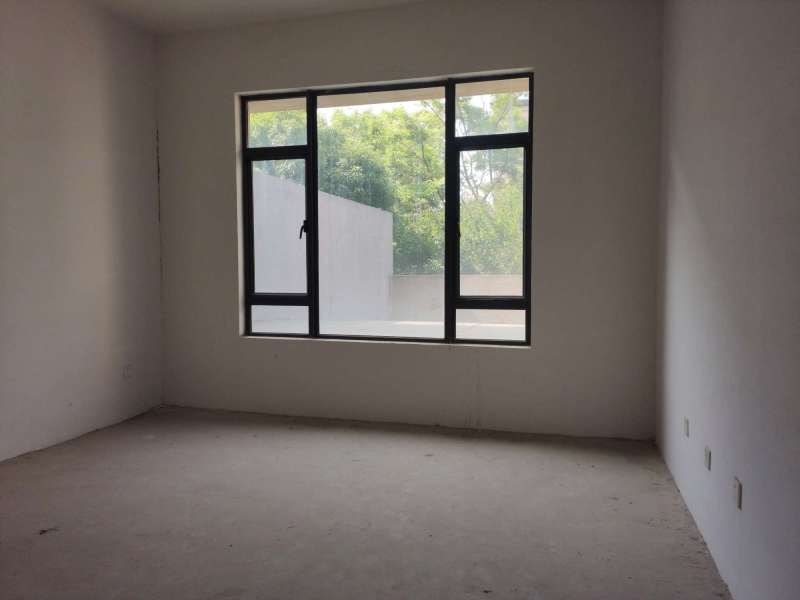 5室2廳2陽(yáng)臺(tái) 綠地海珀瀾庭別墅餐廳