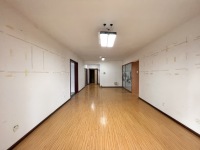 4室2廳2陽臺 濱江俊園一期客廳