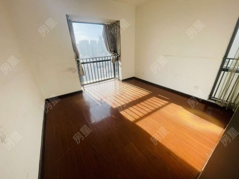 4室2廳2陽臺 云南映象C區(qū)臥室