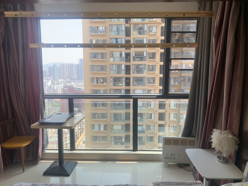 3室2廳2陽臺 萬宏國際三期臥室