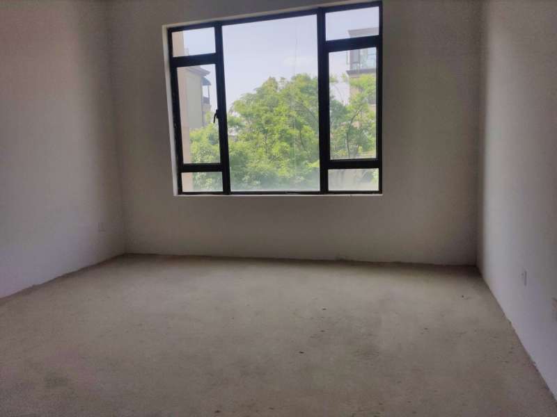 5室2廳2陽(yáng)臺(tái) 綠地海珀瀾庭別墅餐廳