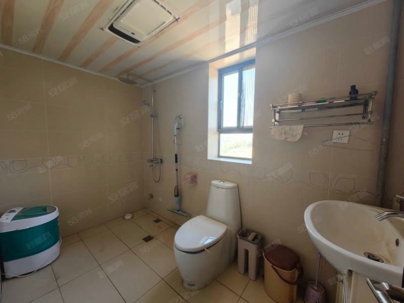 4室2廳2陽(yáng)臺(tái) 花香十里臥室