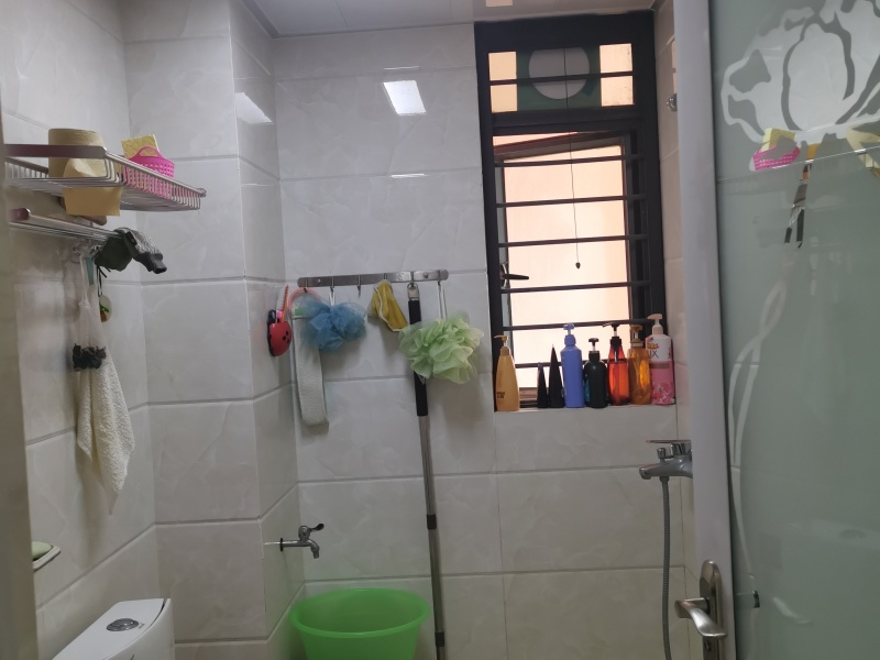 2室2廳1陽(yáng)臺(tái) 海倫國(guó)際海樂(lè)城衛(wèi)生間