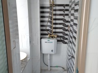 3室1廳1陽(yáng)臺(tái) 省醫(yī)藥公司宿舍（青年路282號(hào)）衛(wèi)生間